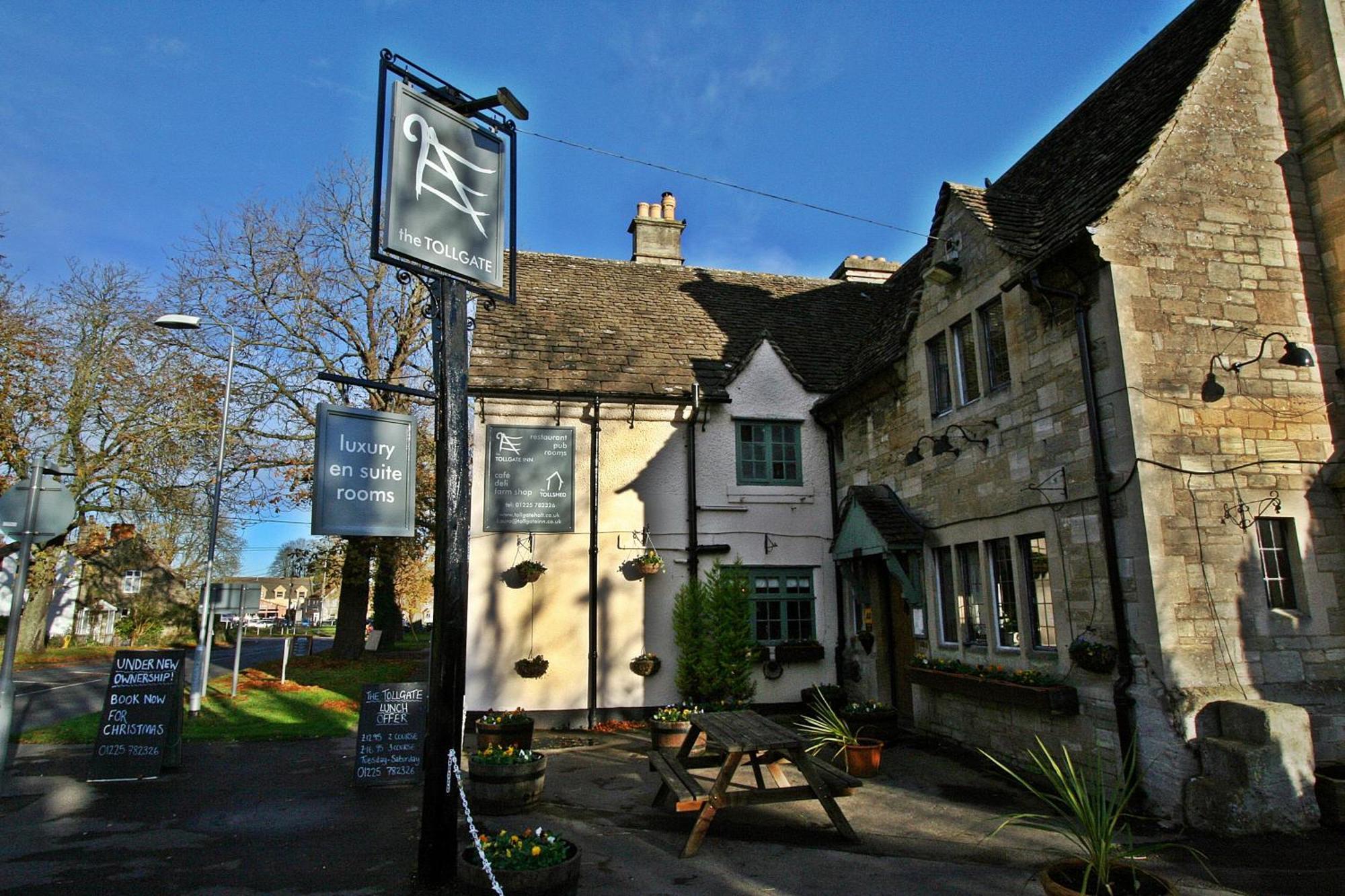 The Tollgate Inn Bradford-On-Avon Zewnętrze zdjęcie