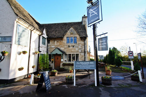 The Tollgate Inn Bradford-On-Avon Zewnętrze zdjęcie